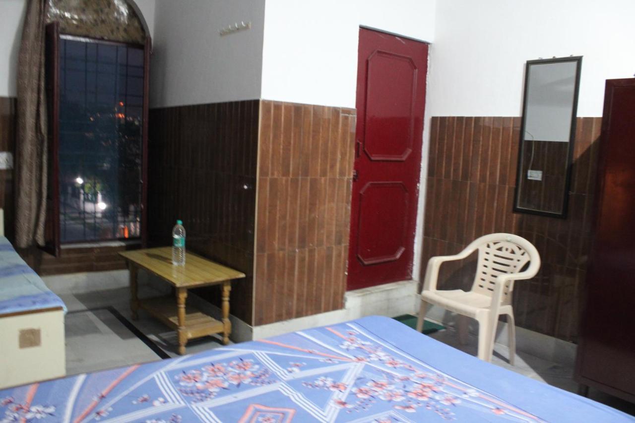 Laxmi Lodge ริชิเคช ภายนอก รูปภาพ